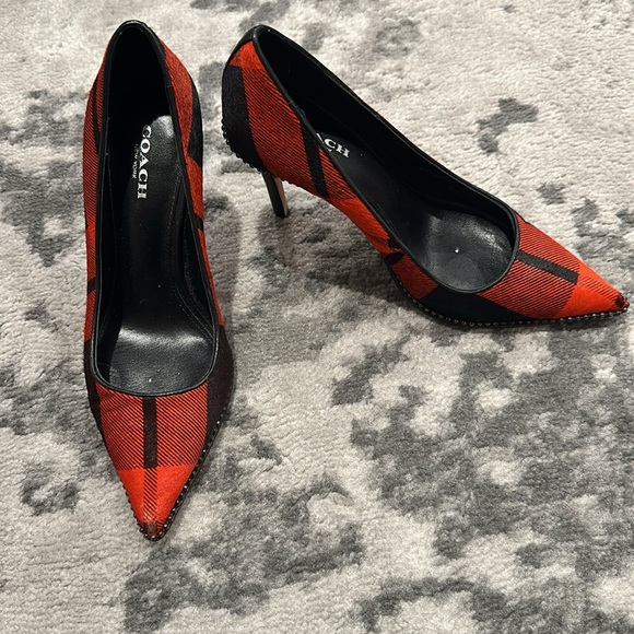 Coach Black and Red Plaid Hair Calf Pump - Size 5 - Picture 4 of 7